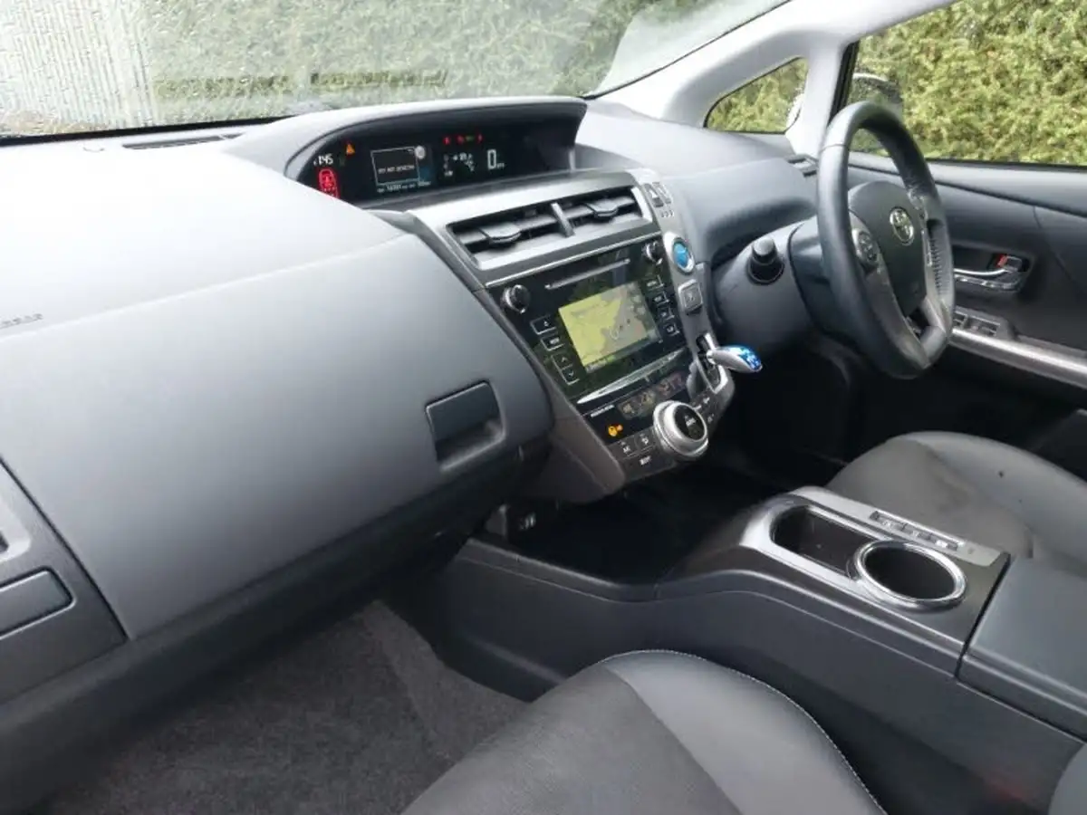 2020-toyota-prius-18-vvt-i-excel-big-4