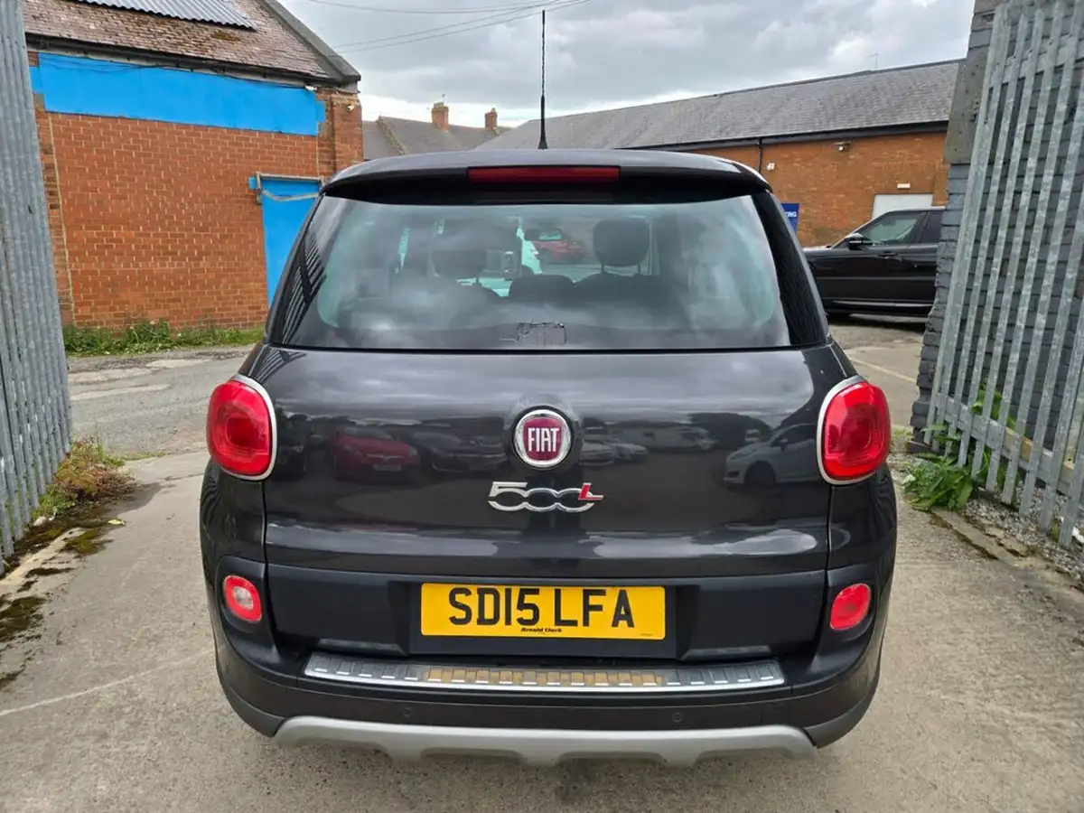 2015-fiat-500l-14-trekking-95bhp-big-6