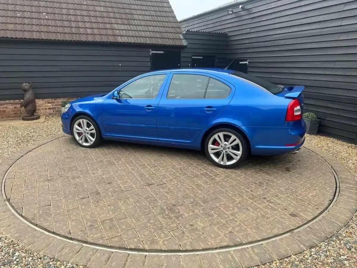 2009-skoda-octavia-20-vrs-200ps-hatchback-dsg-big-5