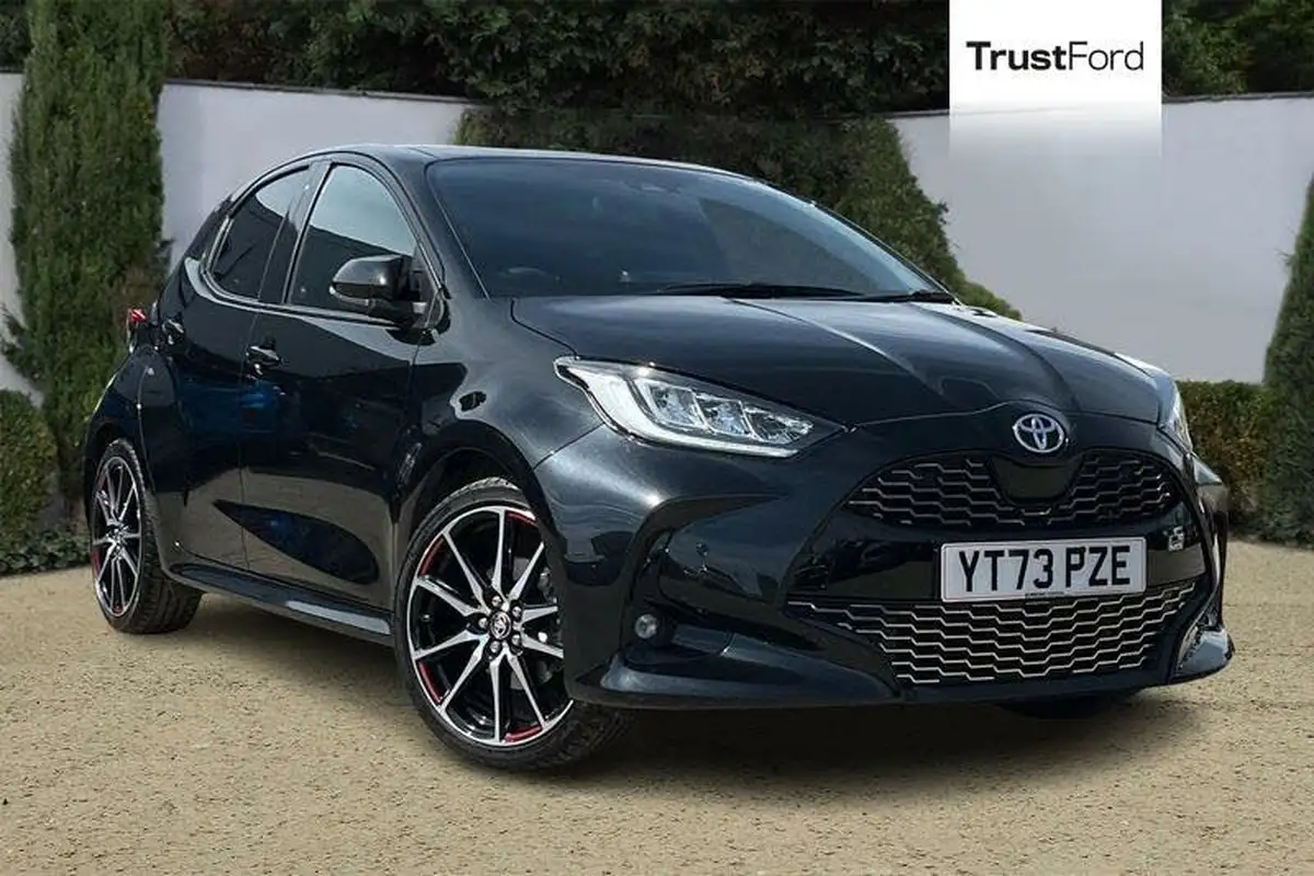 2023-toyota-yaris-15-vvt-i-gr-sport-114bhp-big-0