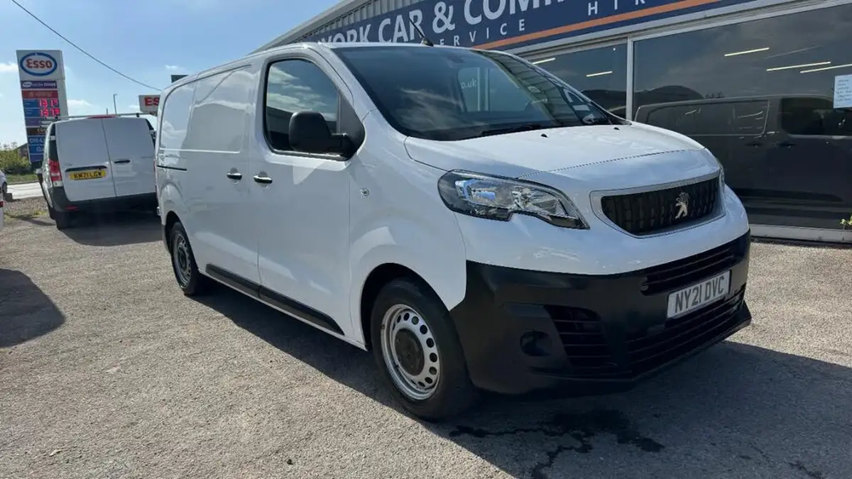 2021-peugeot-expert-15-bluehdi-professional-compact-1000-eu6dt-e-big-1