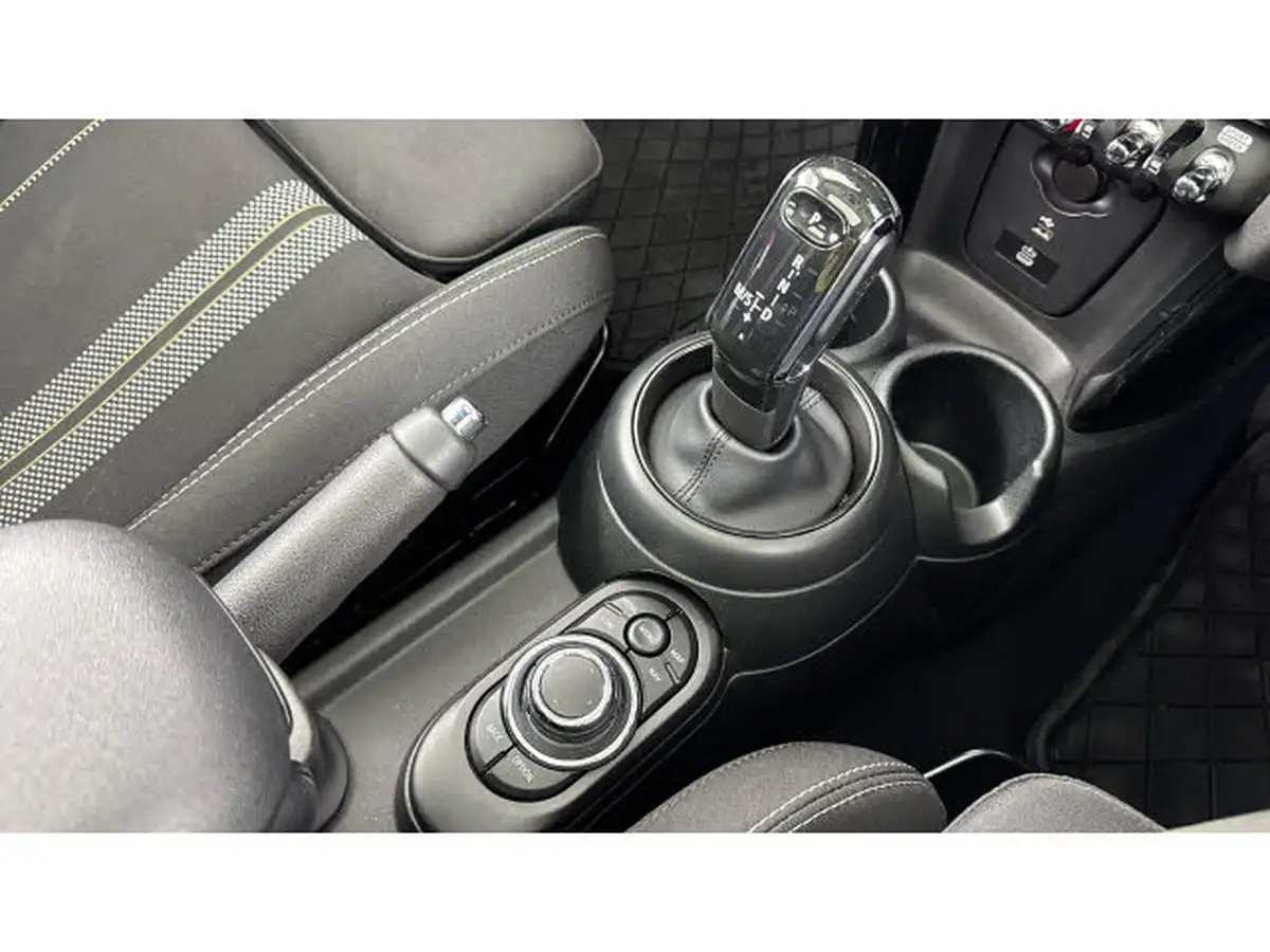 2023-mini-cooper-20-cooper-s-classic-premium-auto-hatchback-3d-auto-big-9