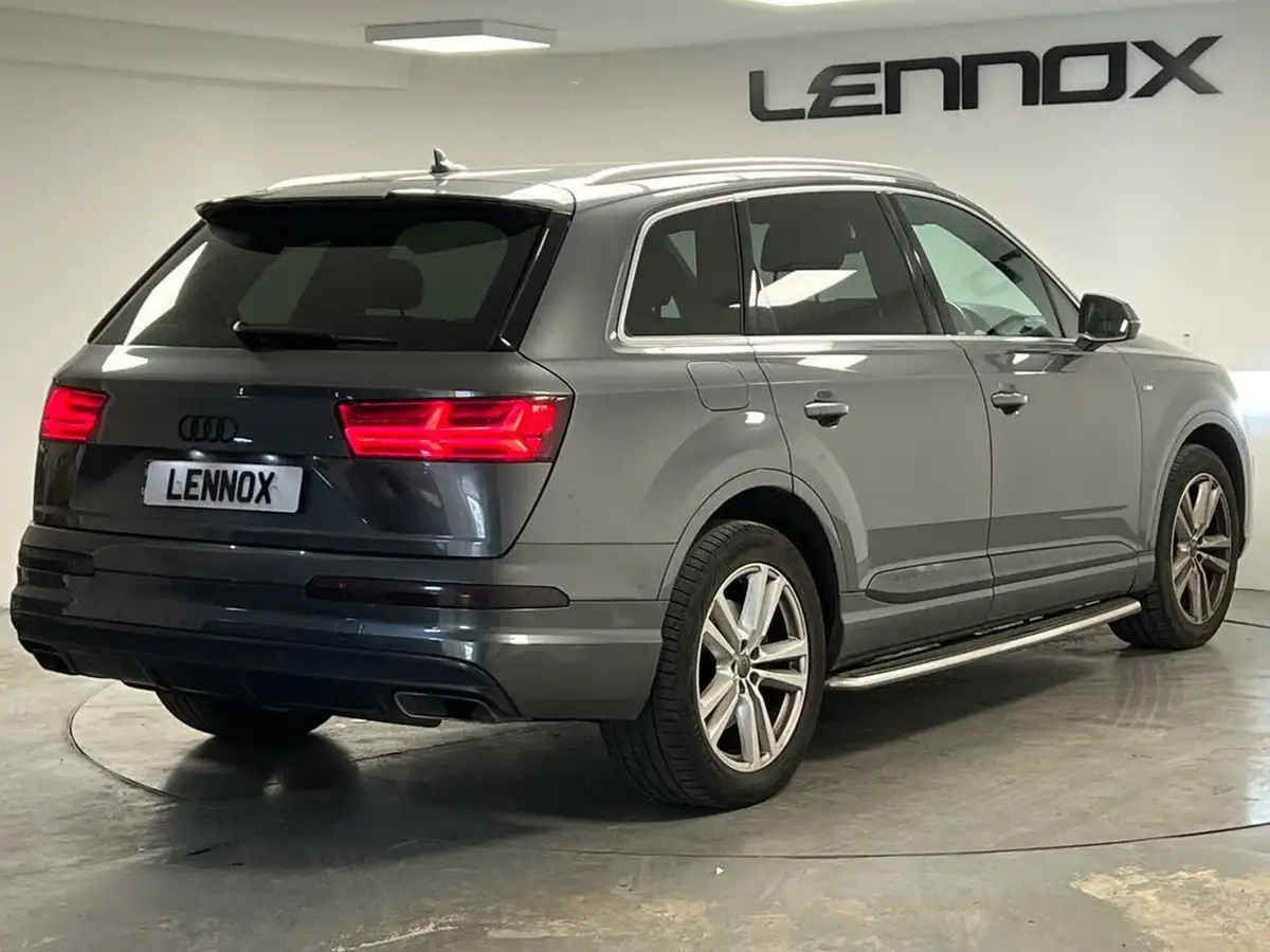 2017-audi-q7-30tdi-quattro-s-line-272ps-big-8
