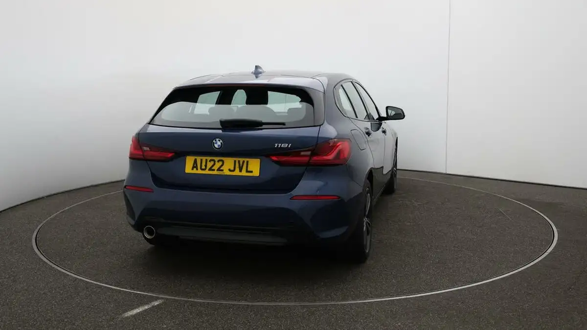 2022-bmw-1-series-15-118i-sport-big-56