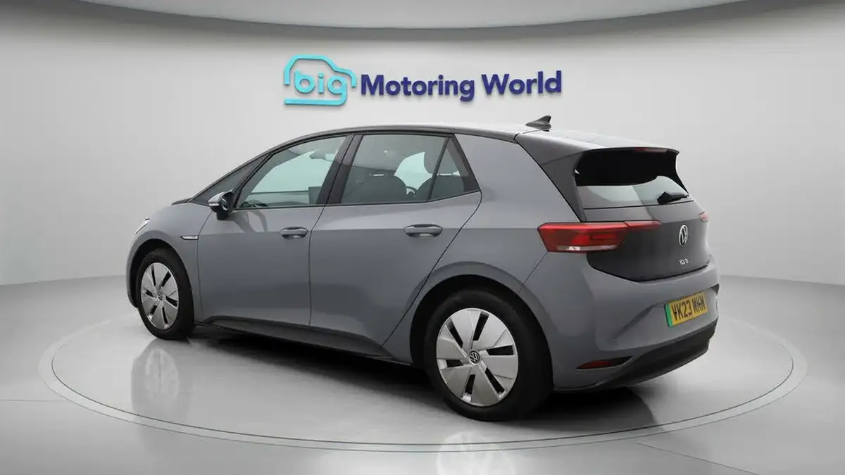 2023-volkswagen-id3-e-life-204ps-58kwh-pro-performance-big-5