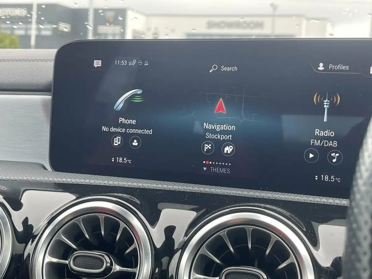 2021-mercedes-benz-cla-13-cla-180-amg-line-premium-shooting-brake-5d-big-29