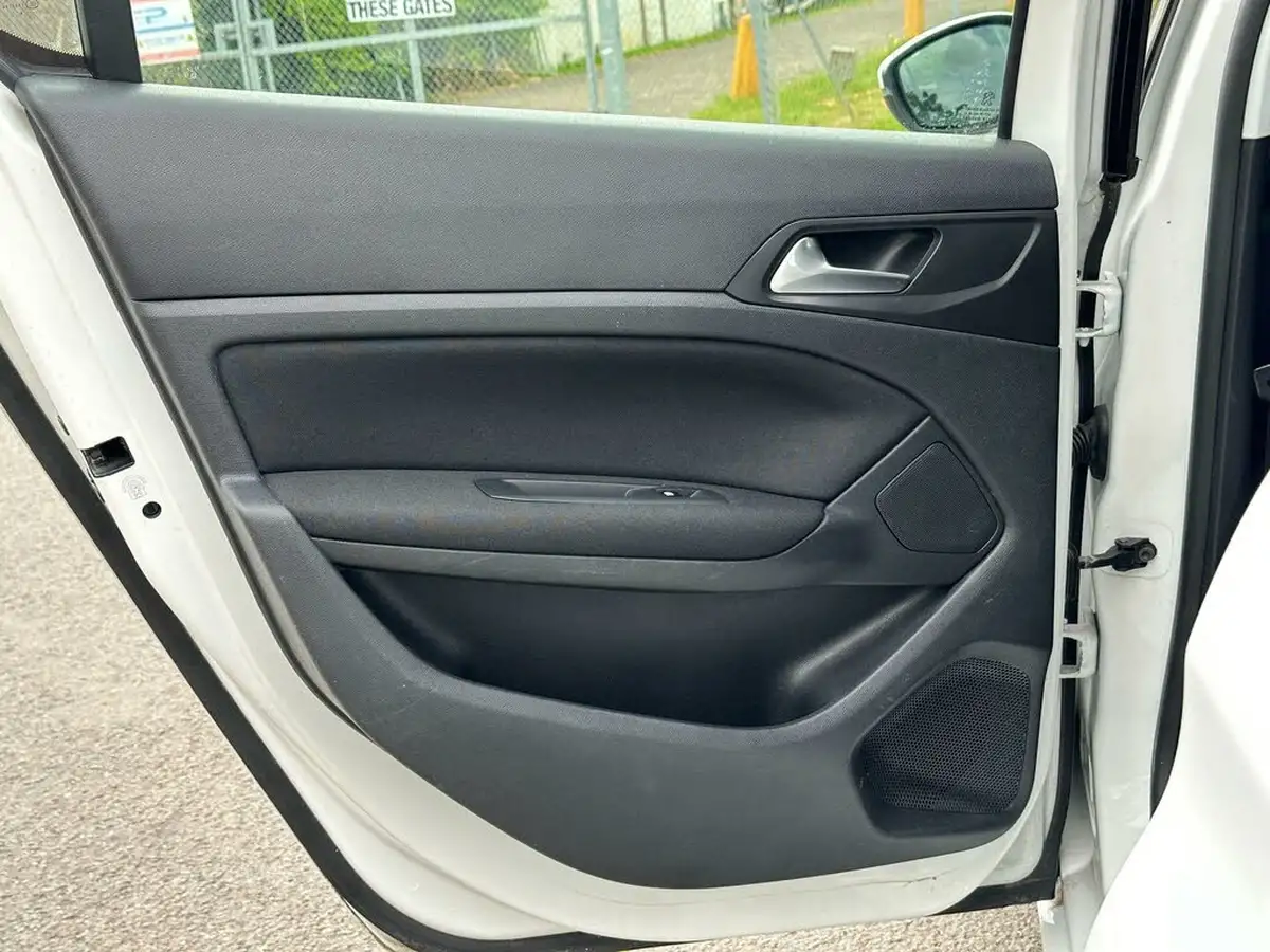 2017-peugeot-308-16-bluehdi-allure-big-56