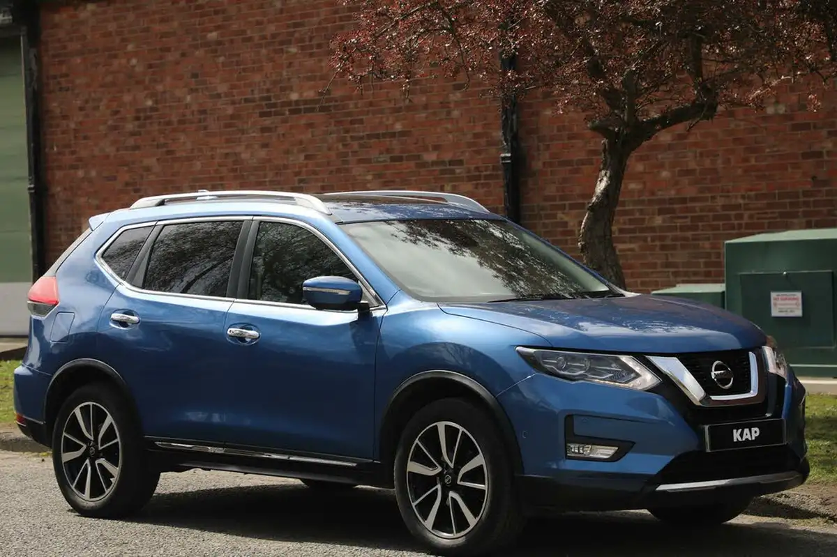 2017-nissan-x-trail-16dci-tekna-4wd-big-2