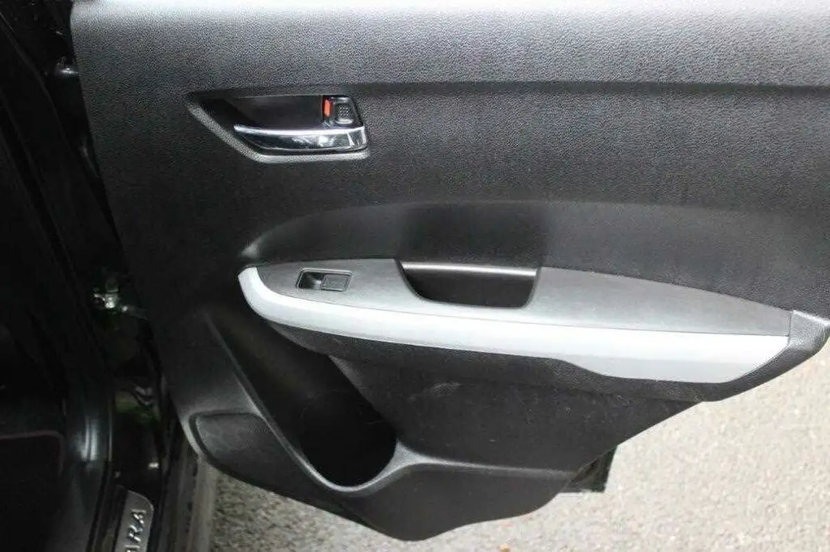 2017-suzuki-vitara-16-sz4-big-18