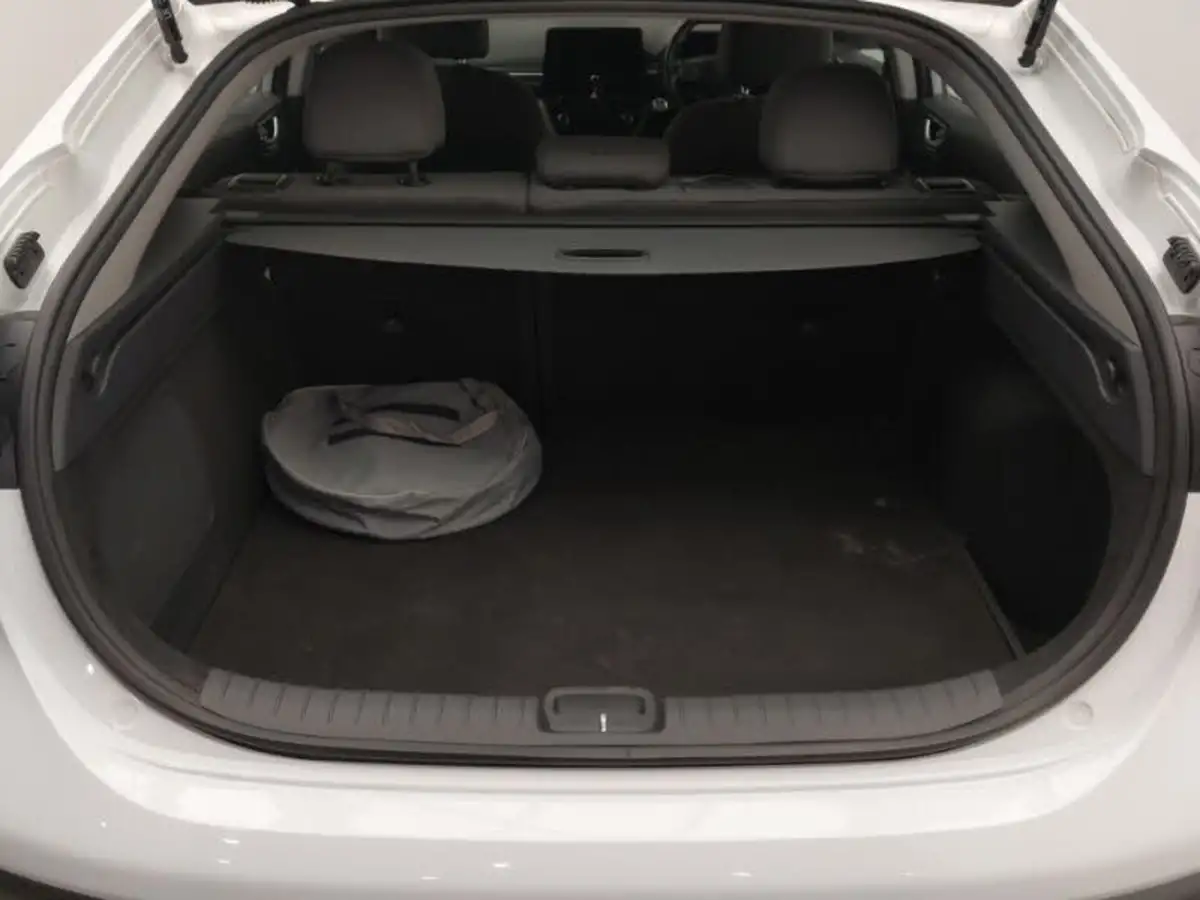 2021-hyundai-ioniq-e-premium-electric-100kw-big-7