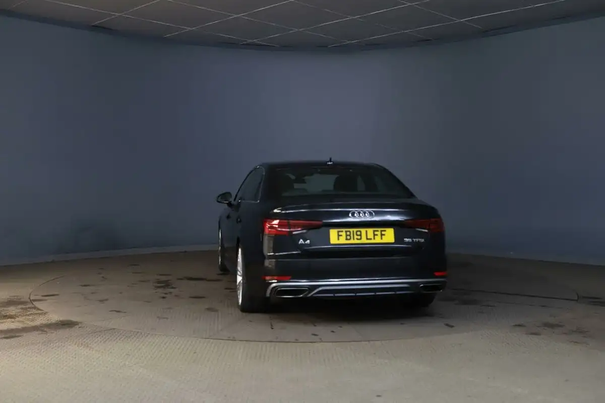 2019-audi-a4-20-35-tfsi-s-line-big-4