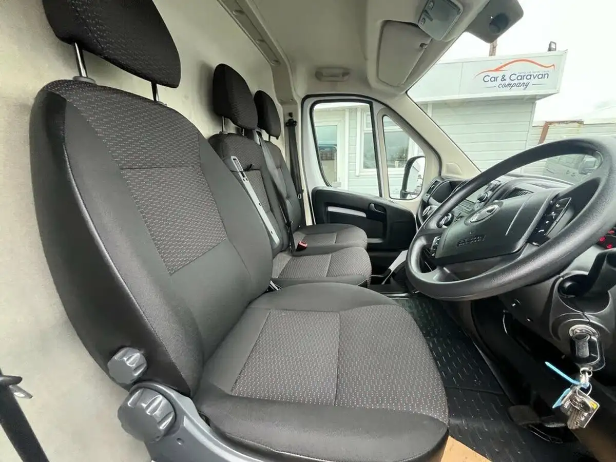 2022-vauxhall-movano-22cdti-l2-h2-3500-dynamic-big-26