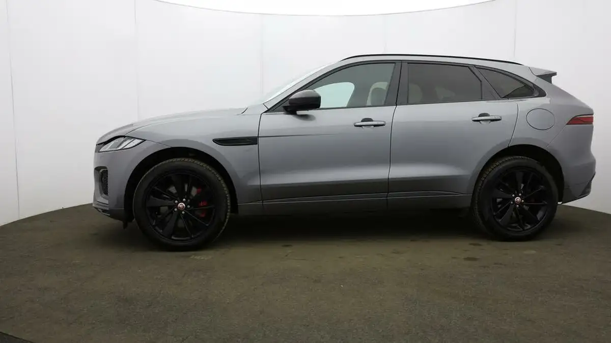 2022-jaguar-f-pace-20-p250-r-dynamic-black-big-70