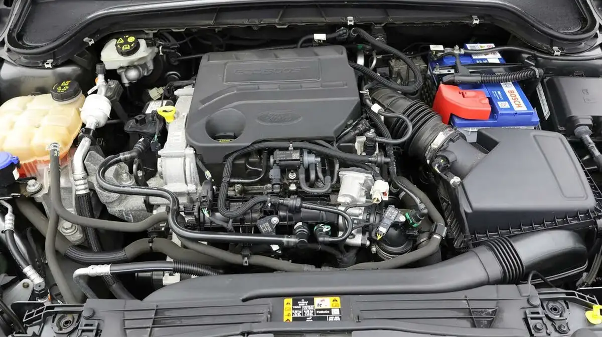 2019-ford-focus-10t-st-line-x-ss-hatchback-big-18