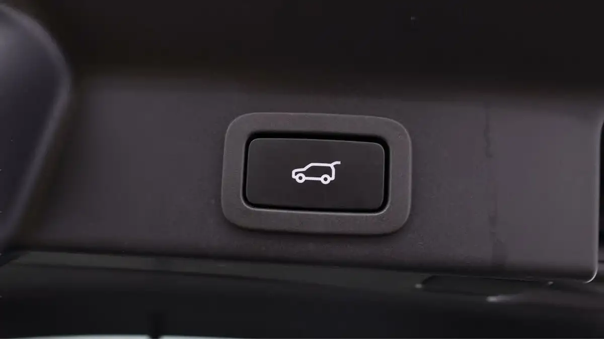 2022-jaguar-f-pace-20-p250-r-dynamic-black-big-22