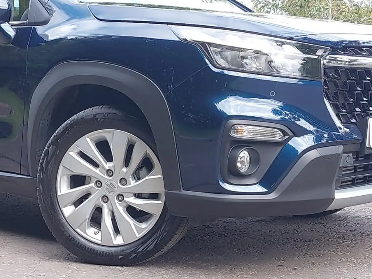 2023-suzuki-s-cross-14-boosterjet-motion-big-8