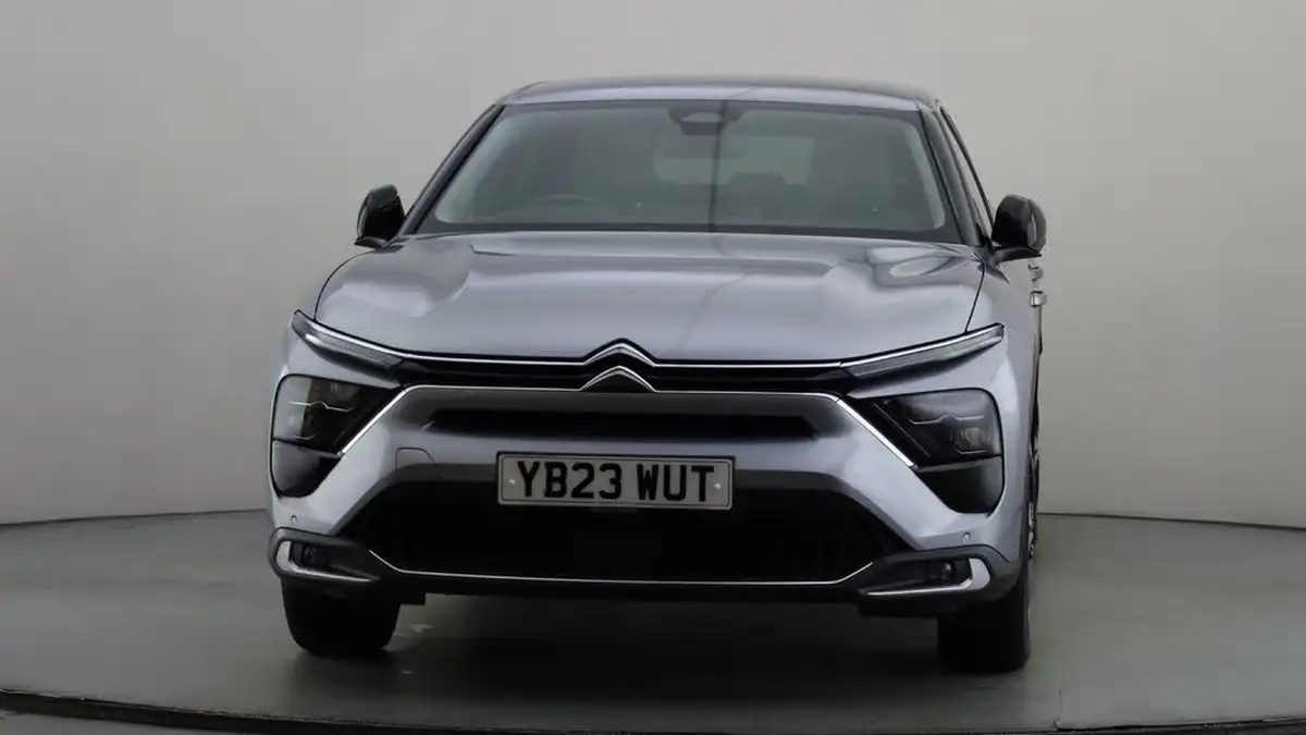 2023-citroen-c5-x-12-puretech-shine-big-15