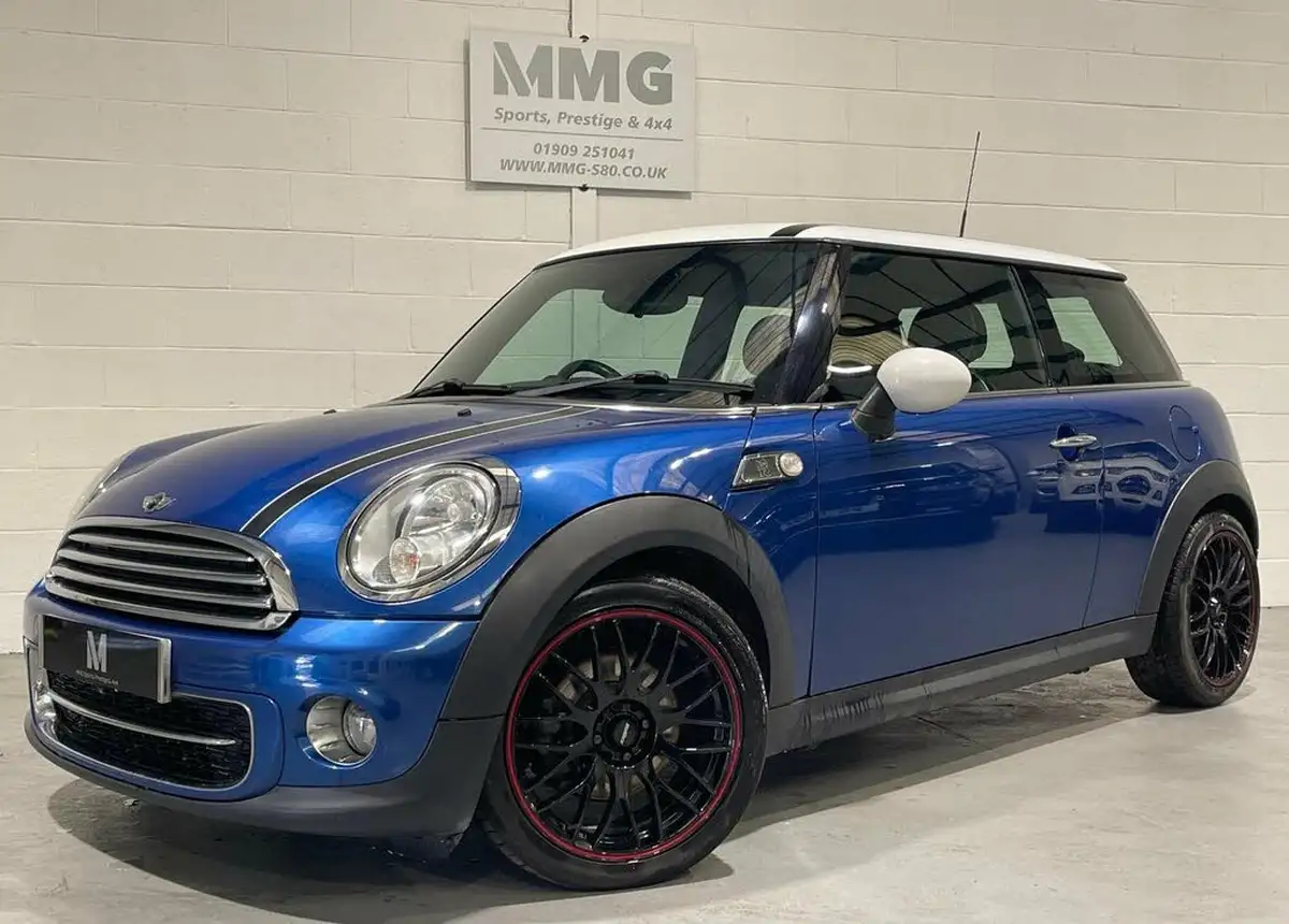 2012-mini-cooper-16td-cooper-d-112bhp-london-12-edn-hatchback-3d-big-0