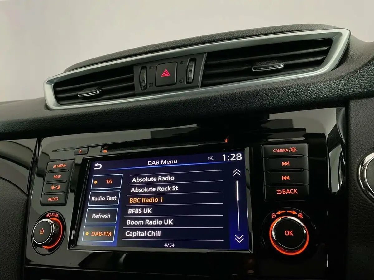 2020-nissan-qashqai-13-dig-t-n-connecta-140ps-big-26