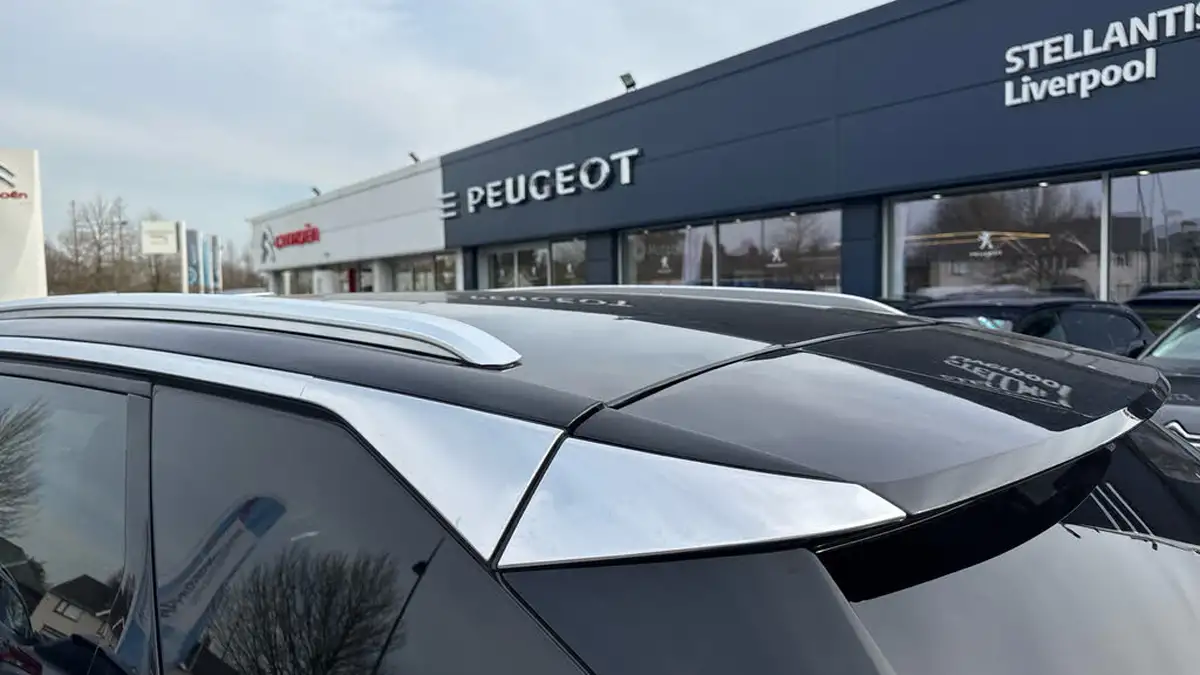 2024-peugeot-3008-suv-12-puretech-gt-136ps-hybrid-e-dsc6-big-42