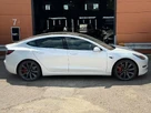 2020-tesla-model-3-e-performance-small-3