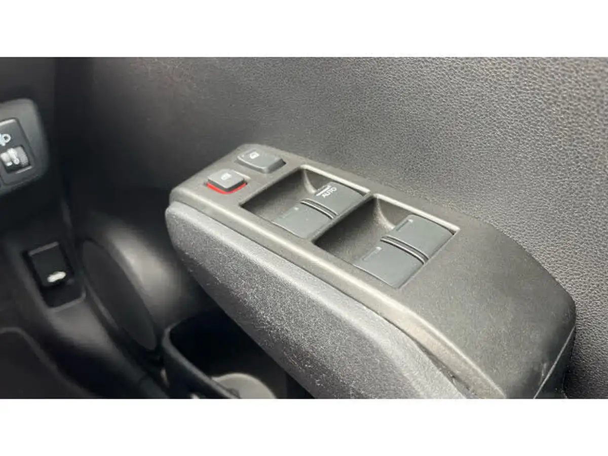 2013-honda-jazz-14-es-plus-cvt-big-33