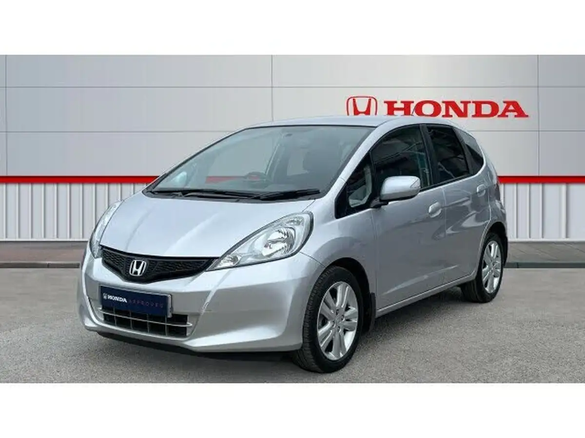 2013-honda-jazz-14-es-plus-cvt-big-9
