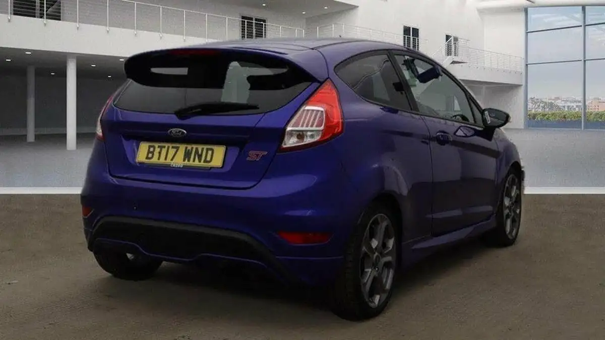 2017-ford-fiesta-16-st-2-3d-big-6