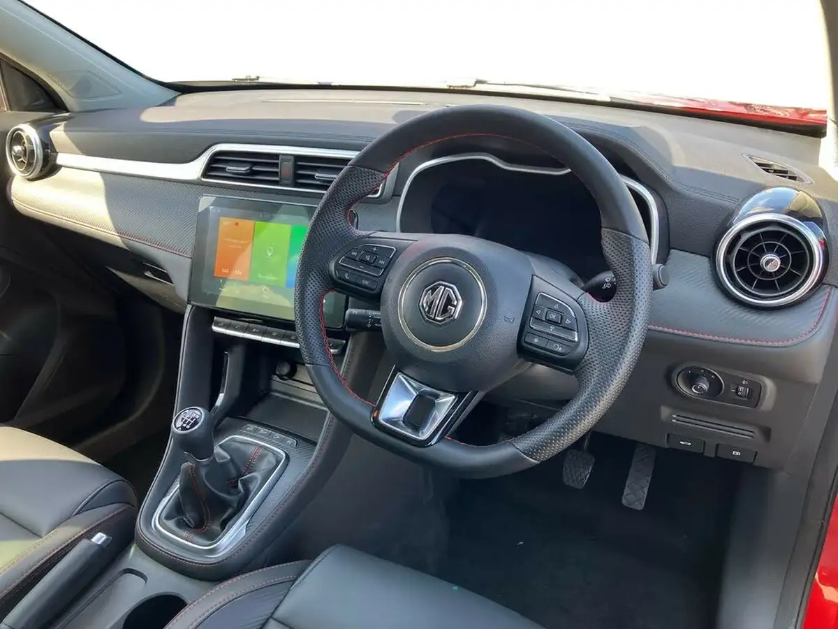 2024-mg-zs-suv-10t-gdi-exclusive-big-8