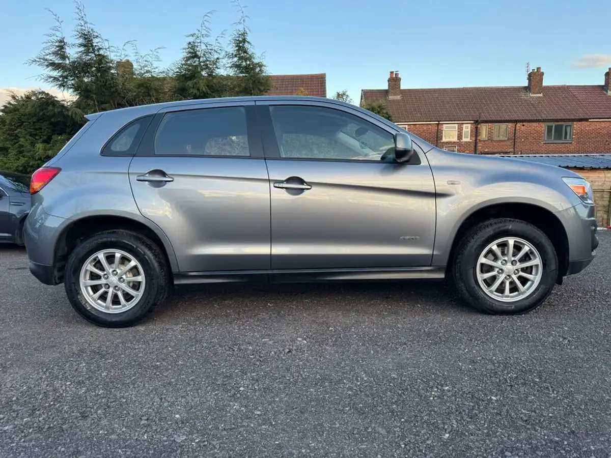 2014-mitsubishi-asx-16-2-big-6