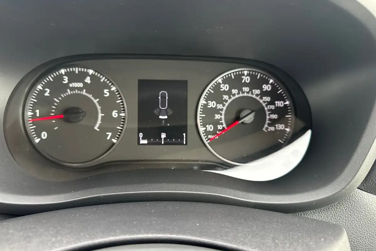 2024-nissan-interstar-23dci-f35-l2h2-acenta-150pseu6d-big-32