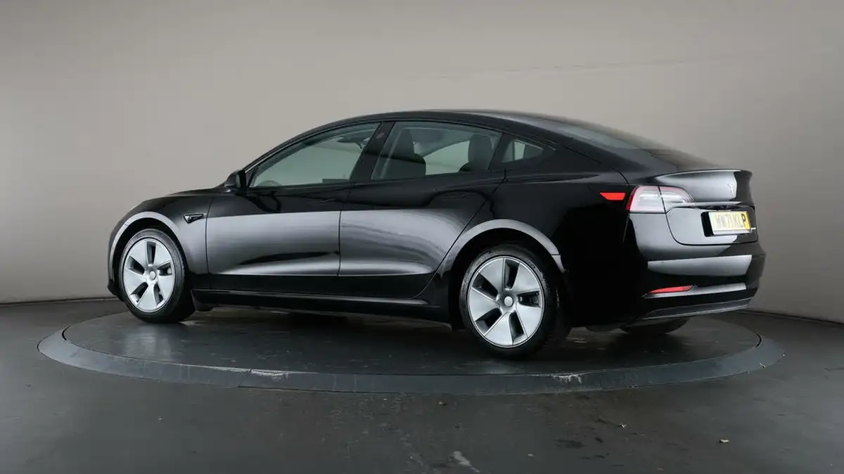 2021-tesla-model-3-e-long-range-awd-big-74