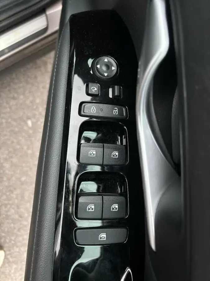 2022-hyundai-tucson-16-t-gdi-ultimate-230ps-hybrid-auto-big-24