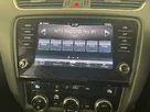 2019-skoda-octavia-16tdi-se-technology-estate-small-39