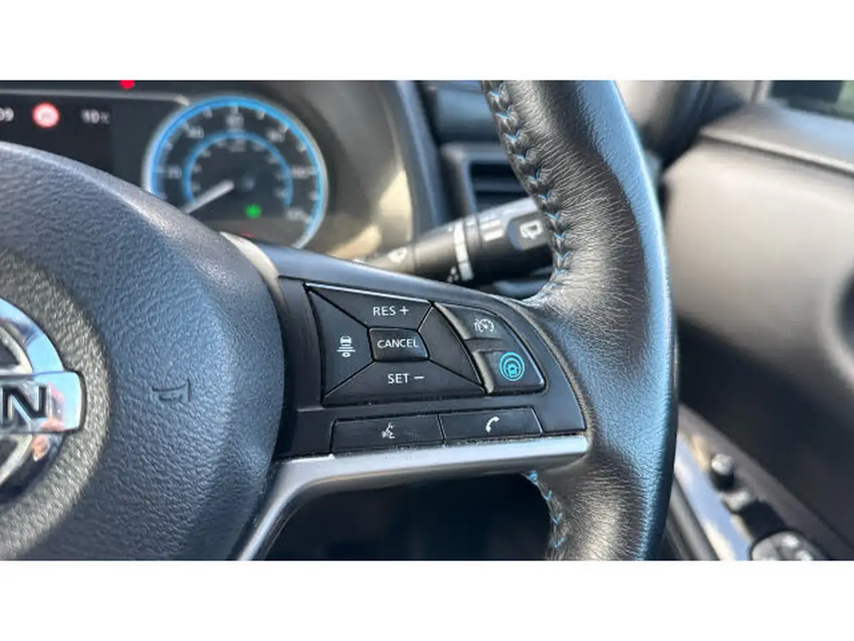 2021-nissan-leaf-e-tekna-big-22