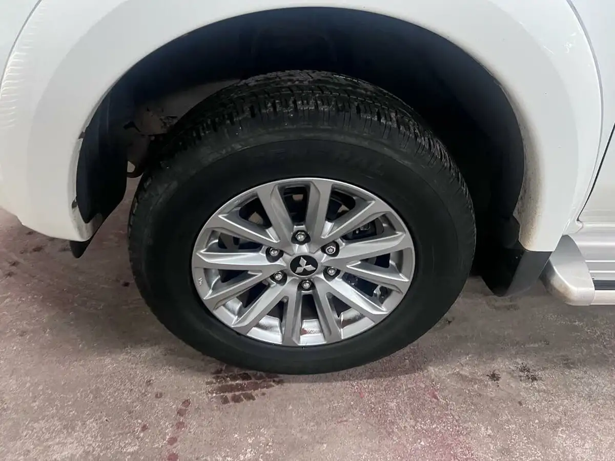 2017-mitsubishi-l200-24di-d-warrior-178bhp-eu6-big-16