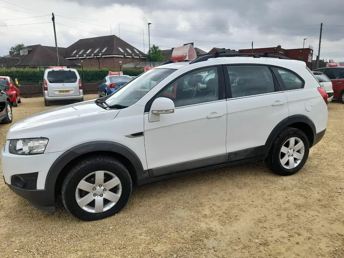2012-chevrolet-captiva-22td-lt-22vcdi-4x4-big-6