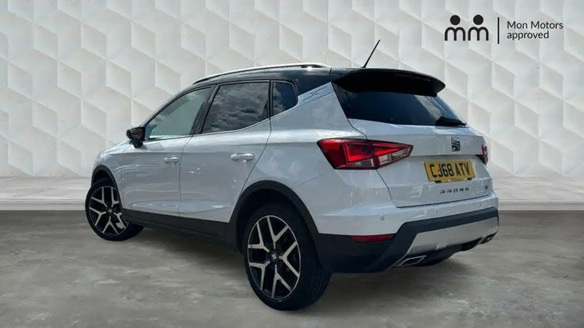 2019-seat-arona-10-tsi-fr-sport-ss-big-2