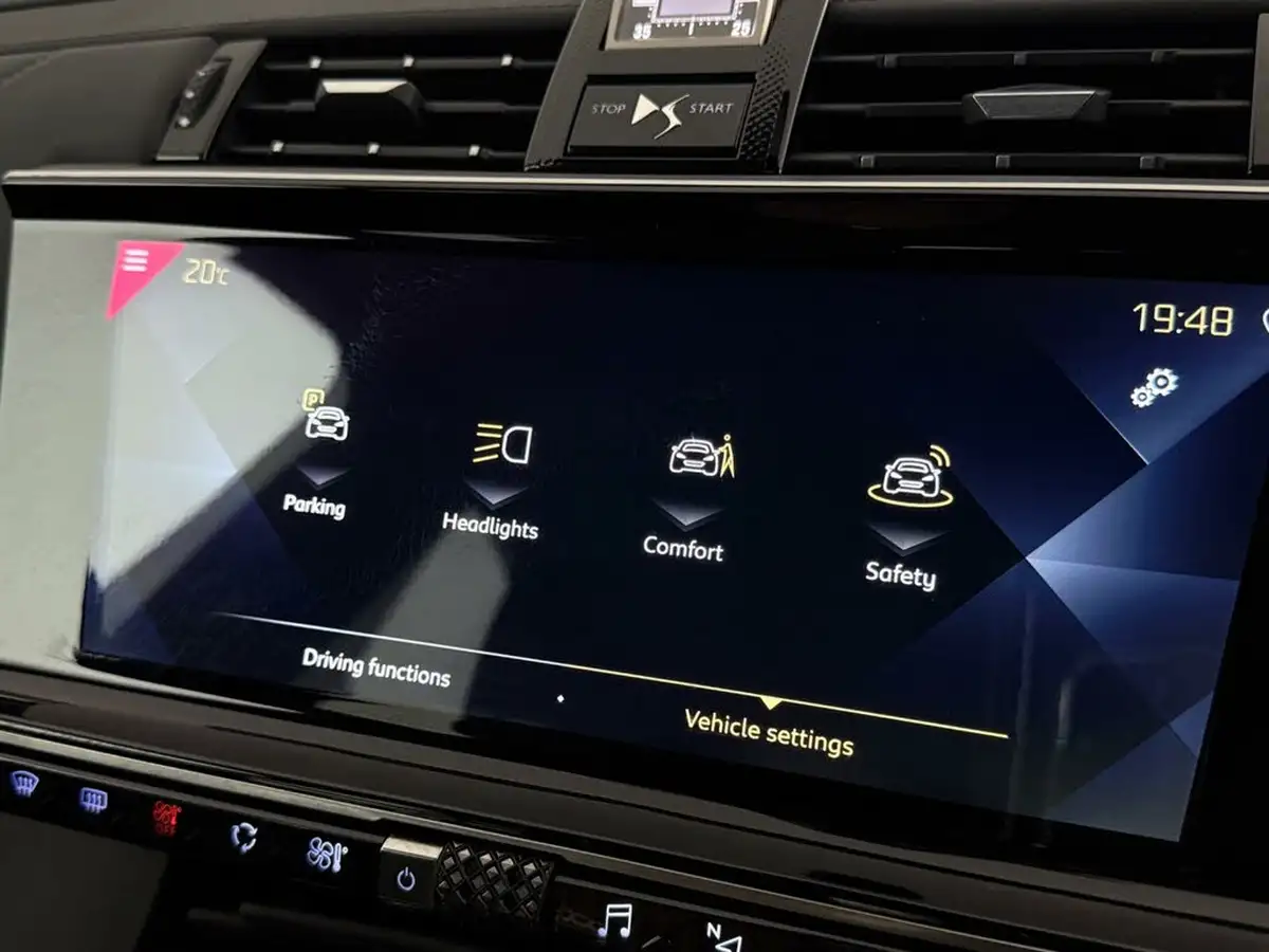 2018-ds-ds-7-crossback-16-puretech-prestige-225ps-big-31
