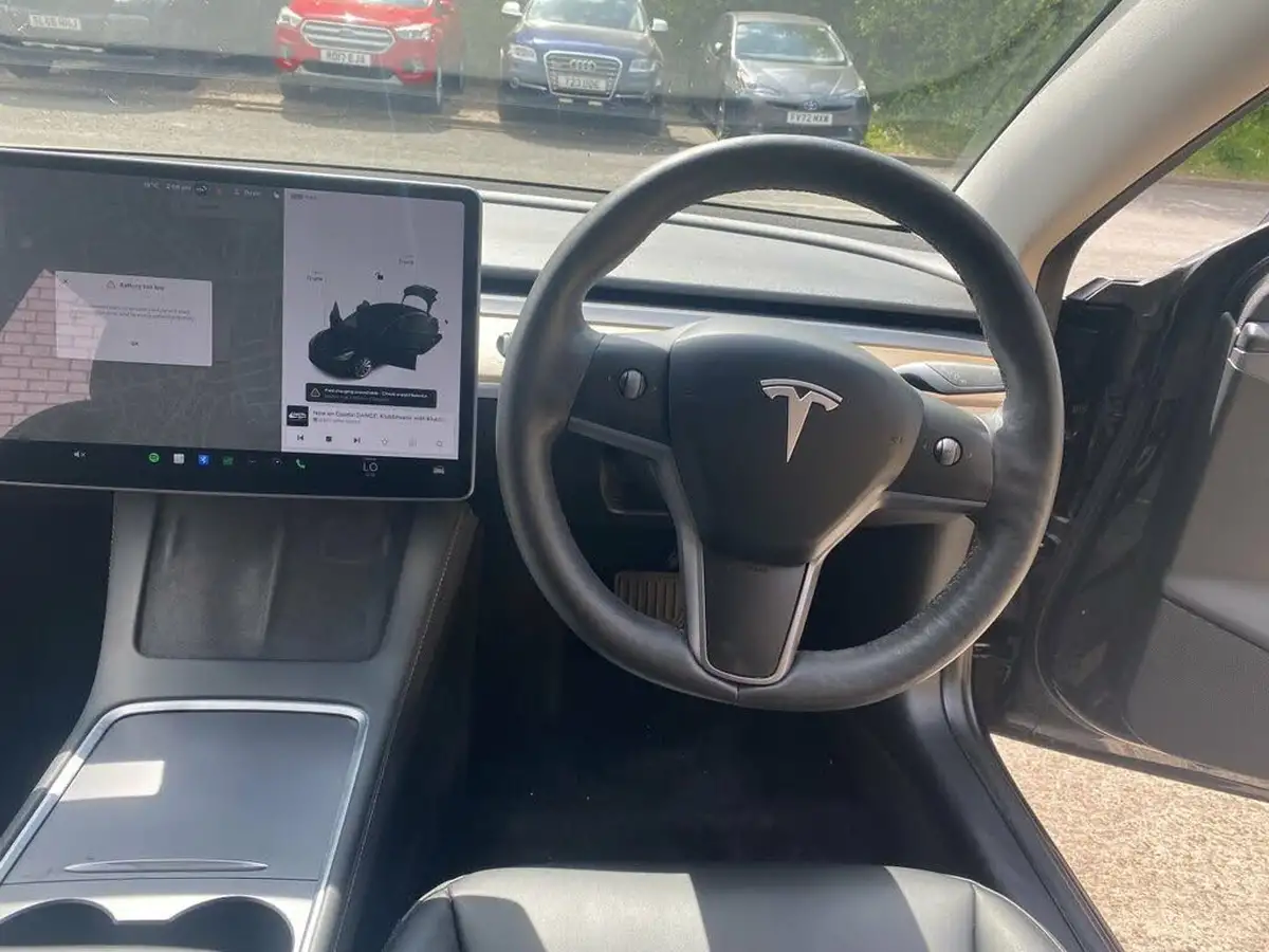 2021-tesla-model-3-e-long-range-4x4-big-11