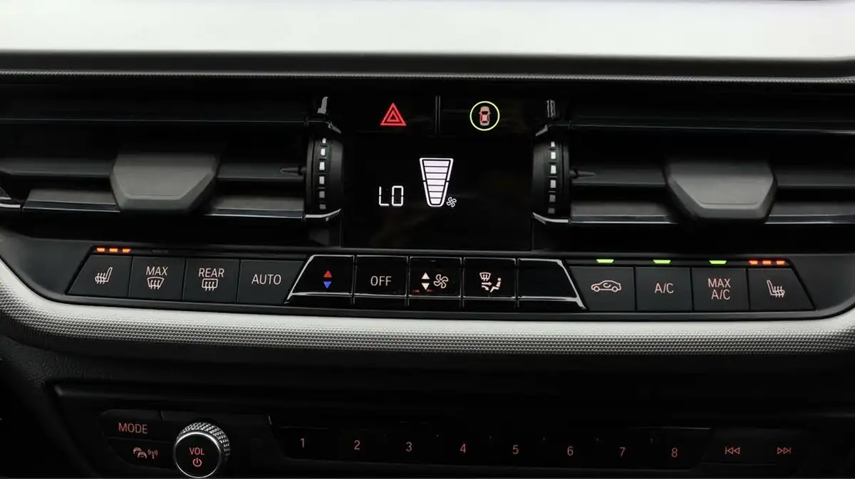 2020-bmw-1-series-15-118i-se-138bhp-big-11