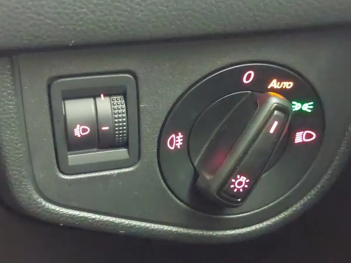 2020-volkswagen-polo-10-tsi-se-big-16