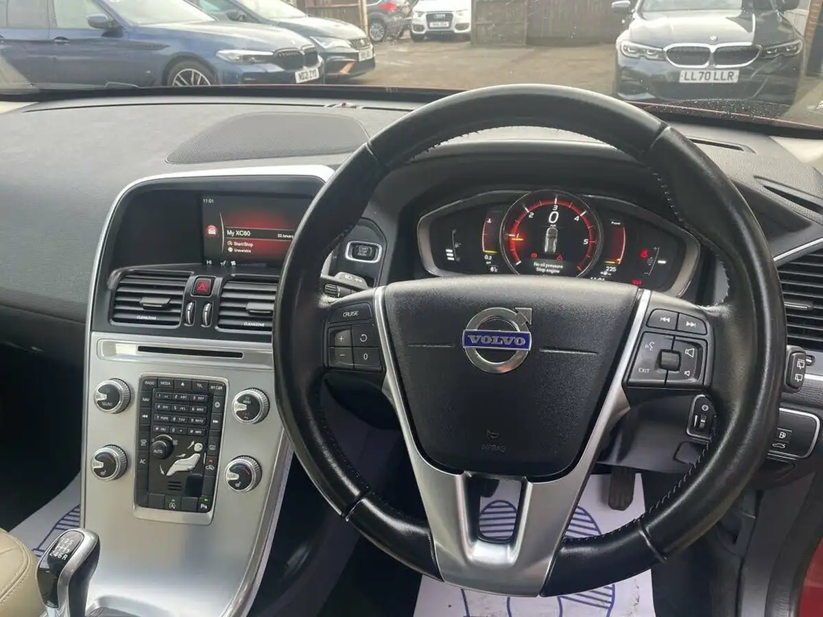 2016-volvo-xc60-20td-d4-se-lux-nav-big-10