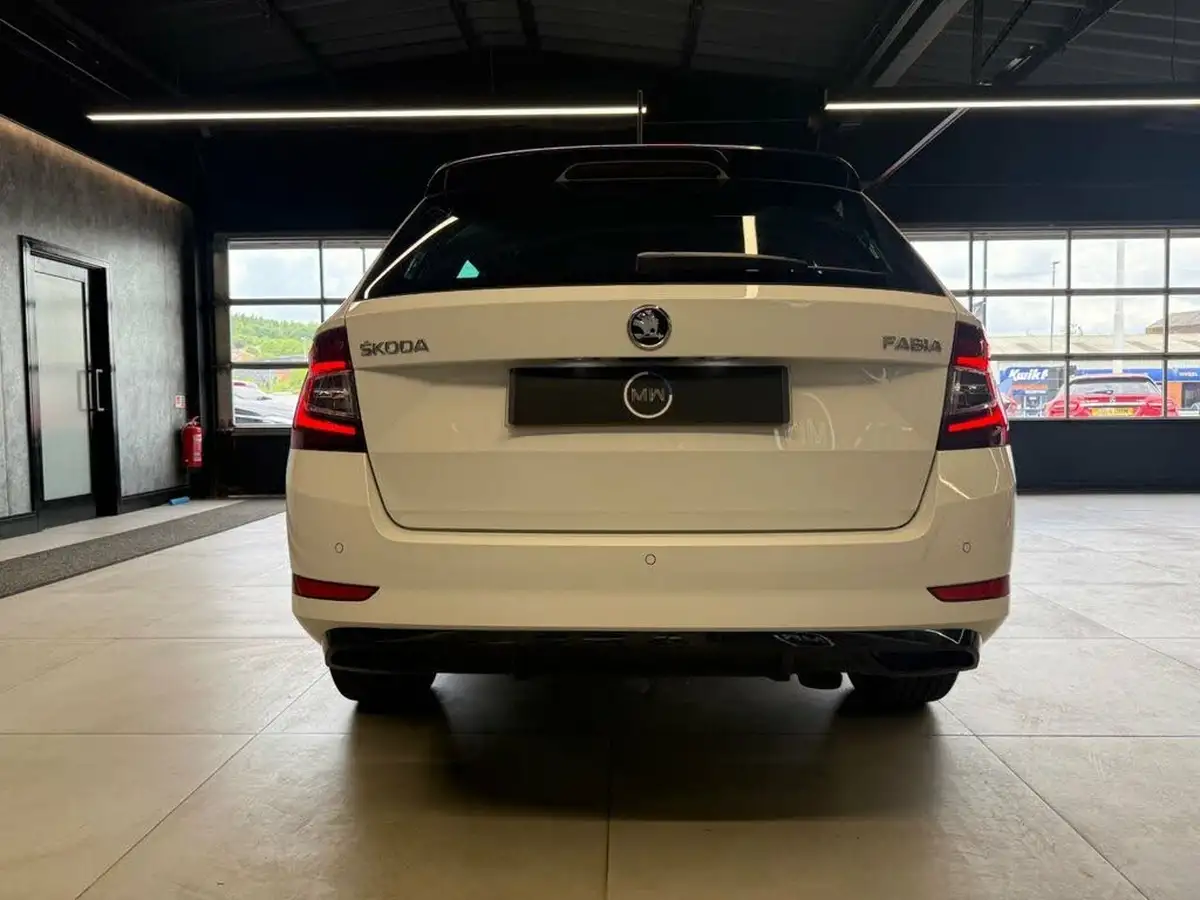 2018-skoda-fabia-10-tsi-monte-carlo-95ps-estate-big-4