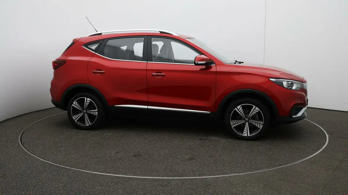2021-mg-zs-suv-e-exclusive-ev-big-41