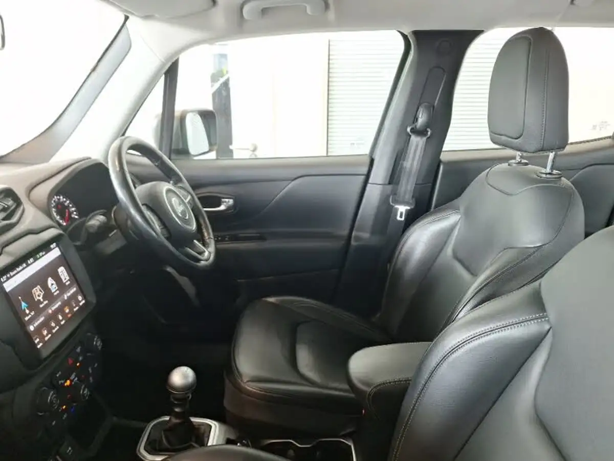 2019-jeep-renegade-10-gse-limited-big-4