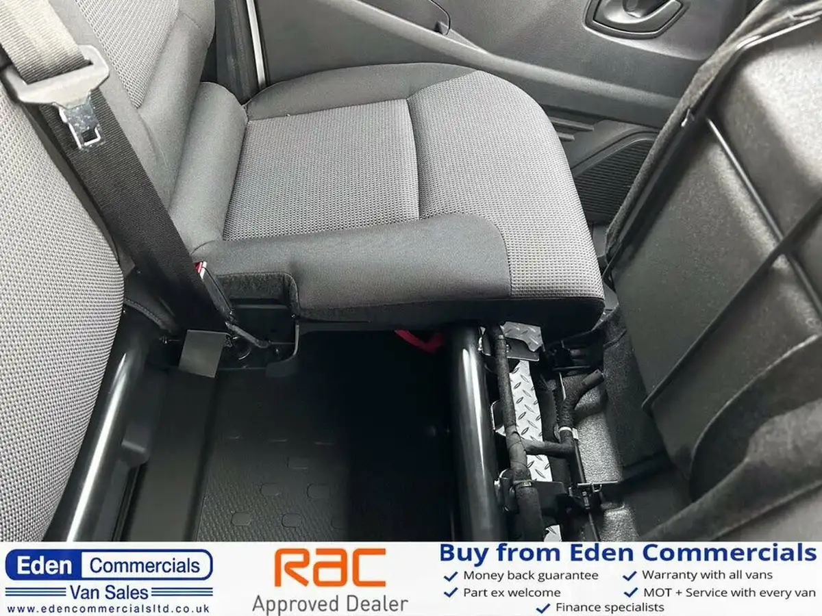 2024-renault-trafic-20dci-ll30-130-advance-panel-big-33