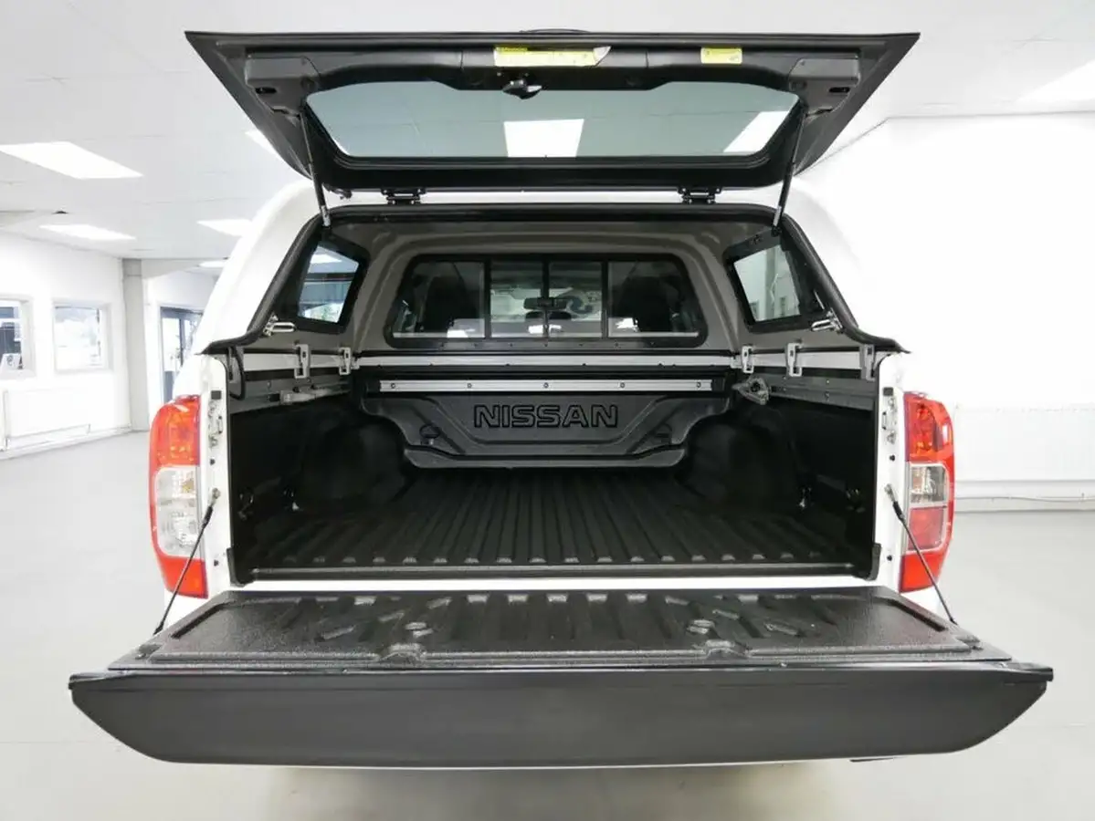 2021-nissan-navara-23dci-tt-tekna-8-navileather-auto-big-3