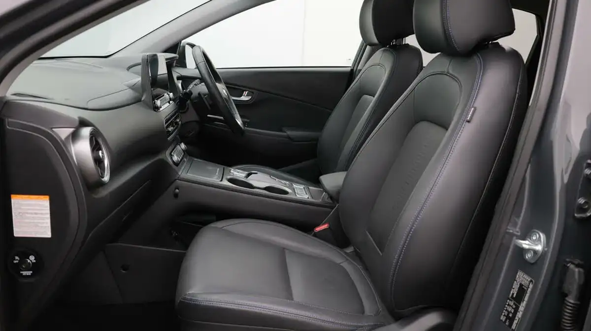 2023-hyundai-kona-e-ultimate-204ps-64kwh-105kw-obc-big-14
