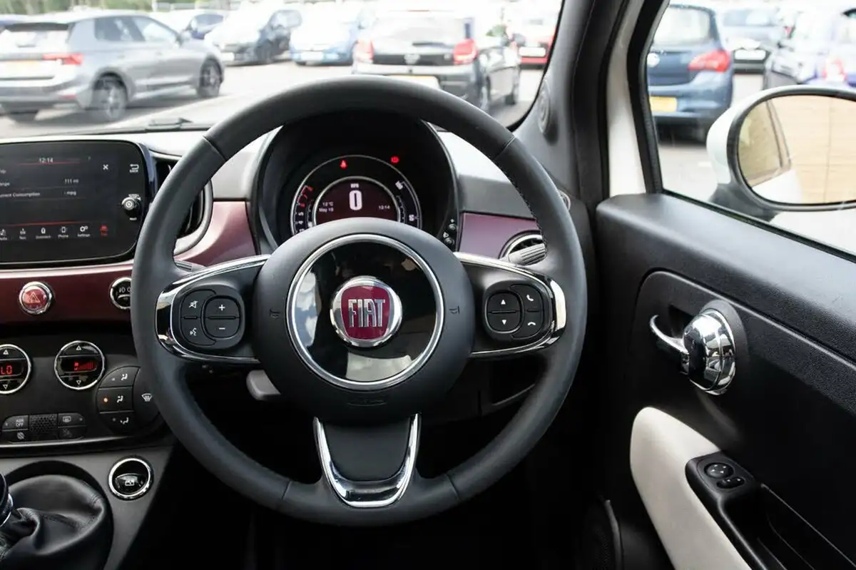 2020-fiat-500-10-star-big-20